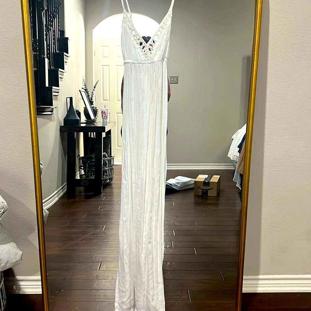 White maxi dress or coverup